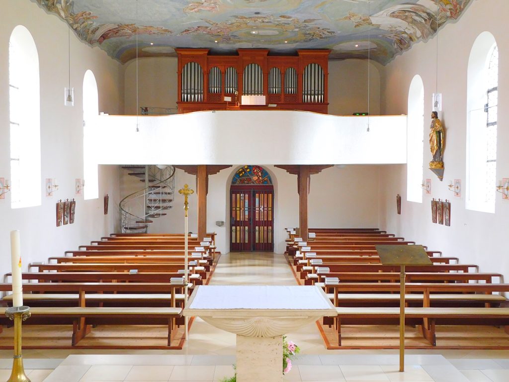 Innenansicht Pfarrkirche Machtlfing